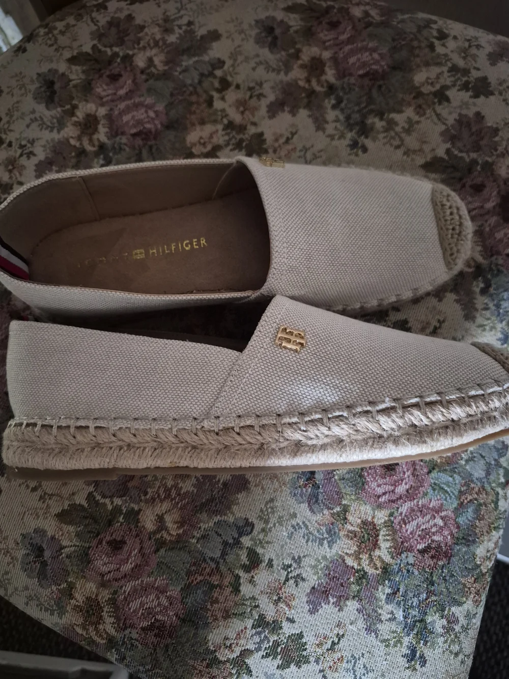 Tommy Hilfiger Cream Canvas Espadrilles with Navy & Red Stripe Heel Tab